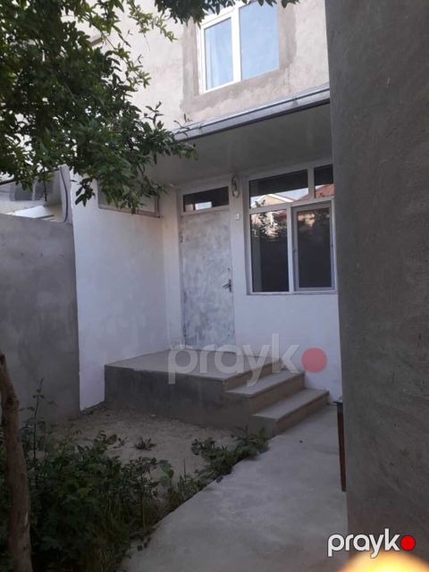 İcarəyə verilir 4 otaqlı həyət evi/bağ evi 80 m² — Bakı