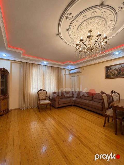 Satılır 3 otaqlı yeni tikili 131 m²