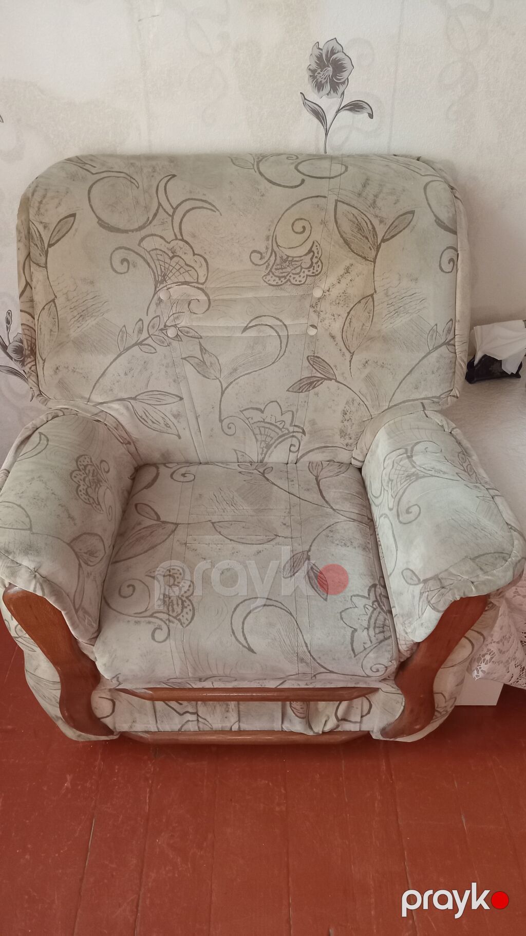 Klassik yumşaq mebel dəsti - Tərkib: 1 ədəd geniş divan və 2 ədəd — Yumşaq mobilya dəstləri, Bakı