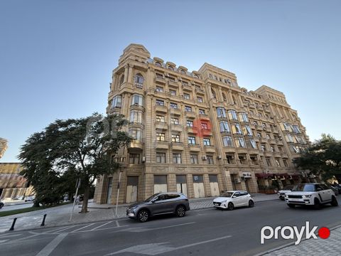 Satılır 4 otaqlı yeni tikili 160 m² — Bakı