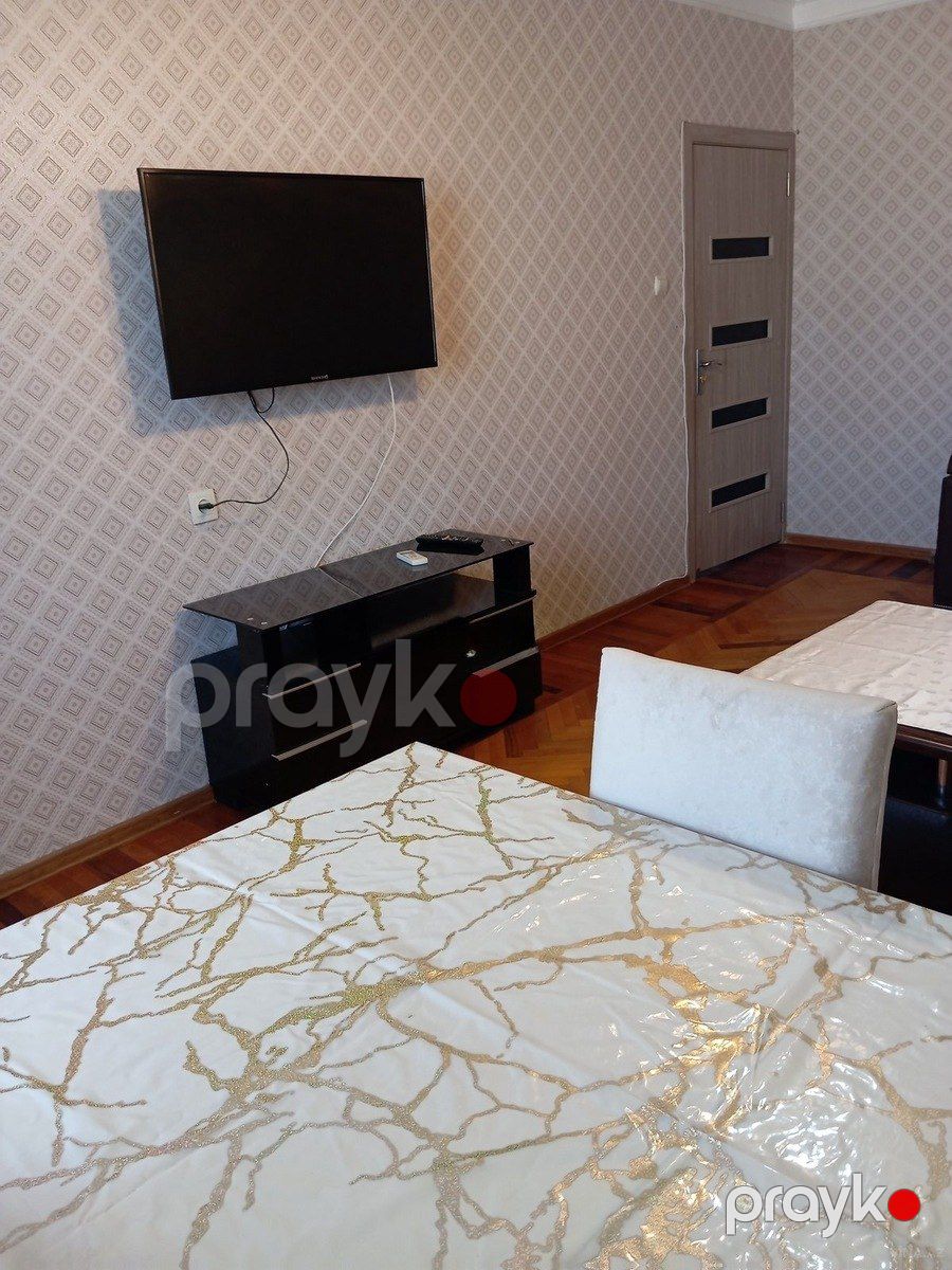 İcarəyə verilir 2 otaqlı köhnə tikili 57 m² — Mənzil, Bakı (2)