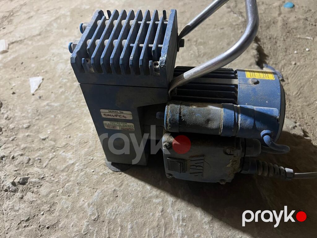 Vacuubrand ME 2 membran vakuum nasosu. Kompressor baliq satisi edenler — Tibbi avadanlıqlar, Xırdalan (2)