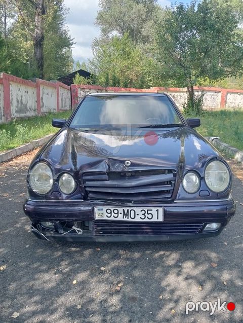 Mercedes E 200, 2.0 L, 1996 il, 450 000 km — Qəbələ