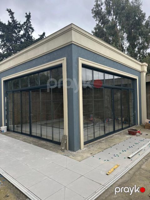 Plastik qapı və pəncərə ustası — Bakı