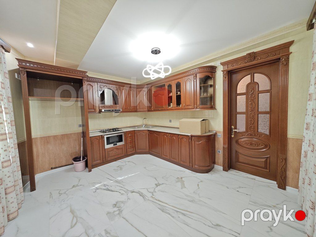 Satılır 6 otaqlı həyət evi/bağ evi 350 m² — Ev, villa, Bakı (10)