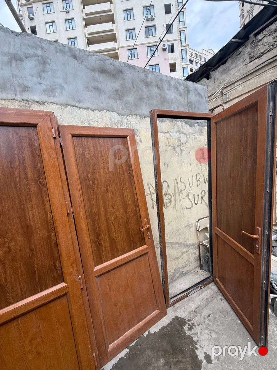 Plastik qapılar — Təmir və inşaat, Bakı (2)