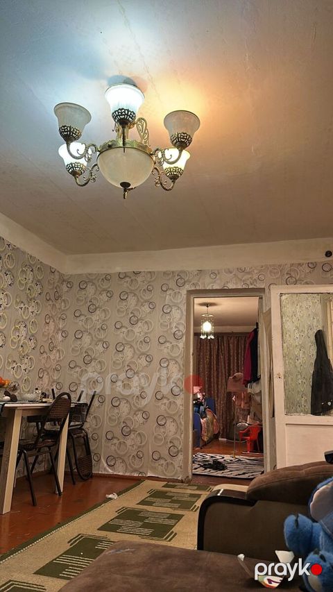 İcarəyə verilir 2 otaqlı köhnə tikili 60 m²