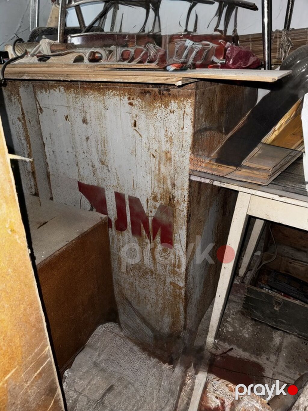 Zibil Qabi Son qiymet Unvan qaracuxur Sənaye tipli metal korpuslu — Kompüter masaları və kresloları, Bakı
