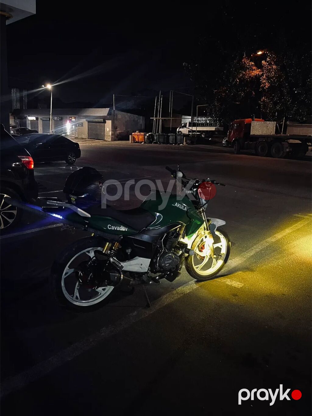 Motosiklet – yaşıl rəngli street/naked tip. Gecə sürüşləri üçün parlaq — Motosikletlər, Mehdiabad (5)