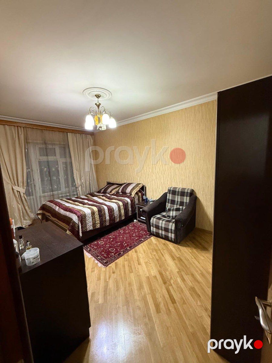 Satılır 4 otaqlı köhnə tikili 100 m² — Mənzil, Bakı (11)