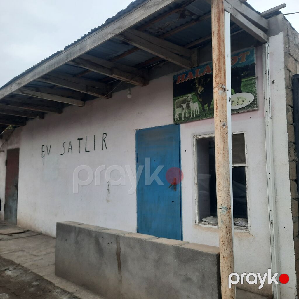 Obyekd 190 na icareye verilir eyer xanim götirse gözeliy salonu zad — Ev, villa, Pirəkəşkül