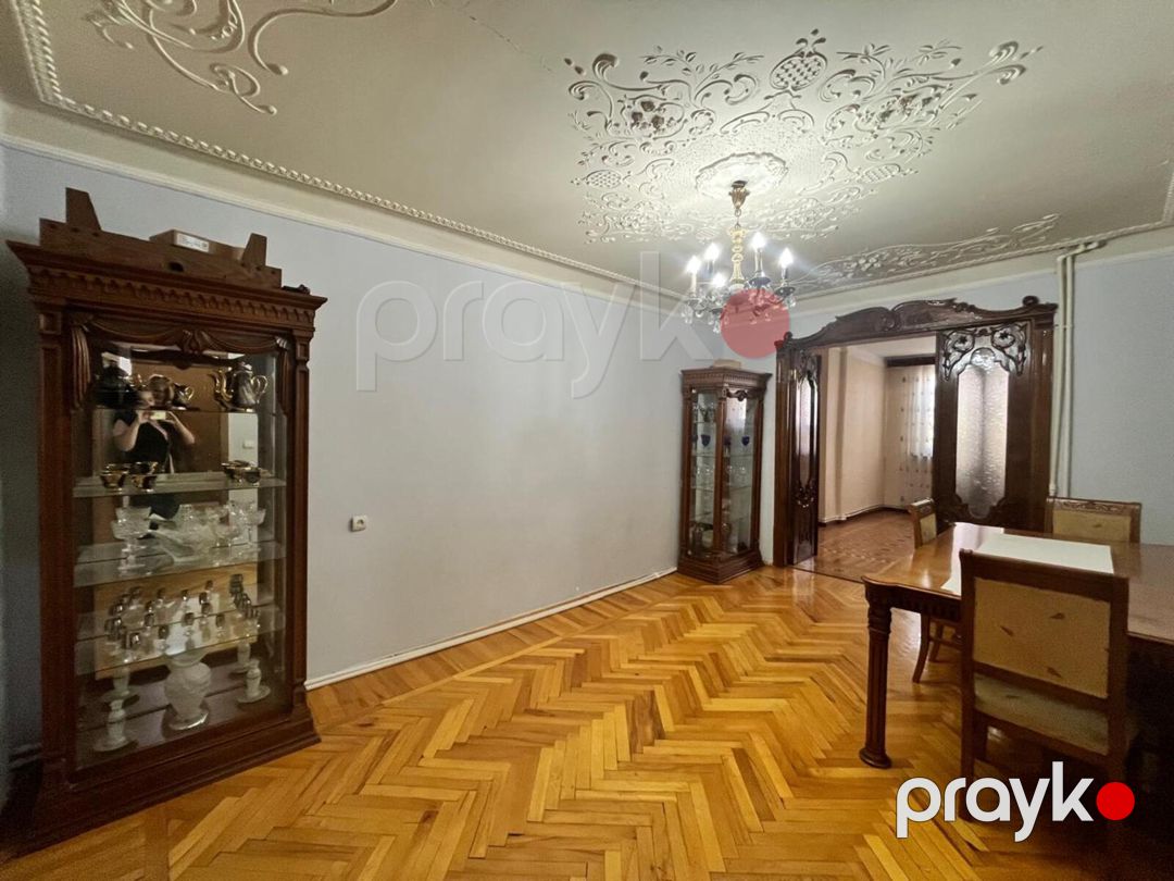 İcarəyə verilir 4 otaqlı köhnə tikili 100 m² — Mənzil, Bakı