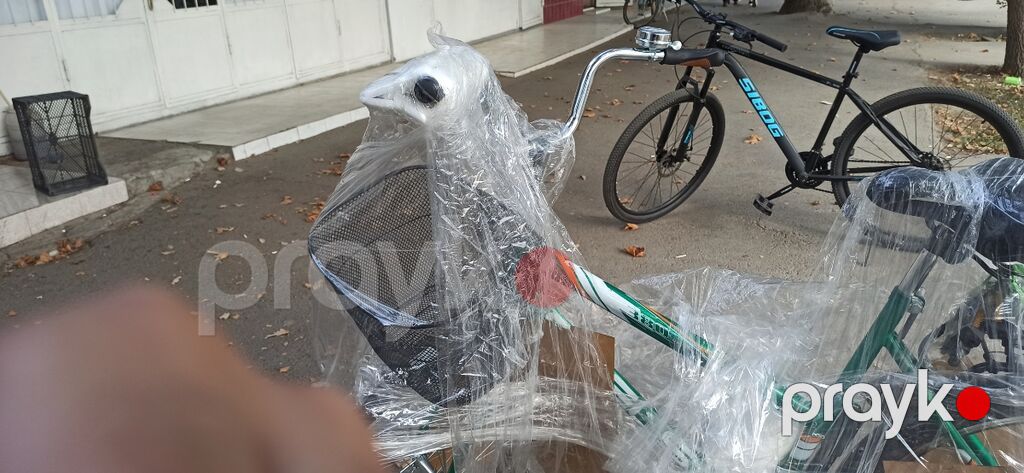 Şəhər tipli velosiped – səbətli, 28" təkər - Rəng: yaşıl-ağ — Yol velosipedləri, Mingəçevir (3)