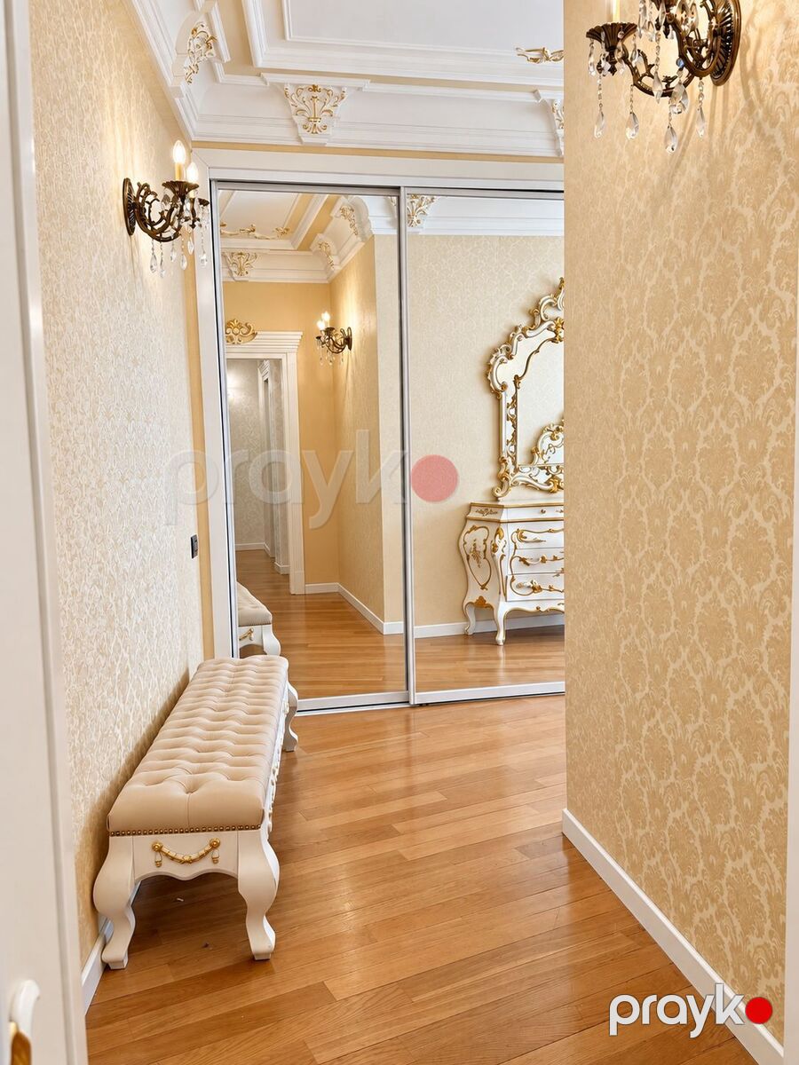 Satılır 4 otaqlı yeni tikili 220 m² — Mənzil, Bakı (11)