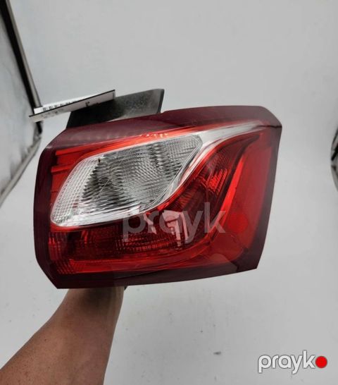 "Chevrolet Equinox" stop işığı — Bakı