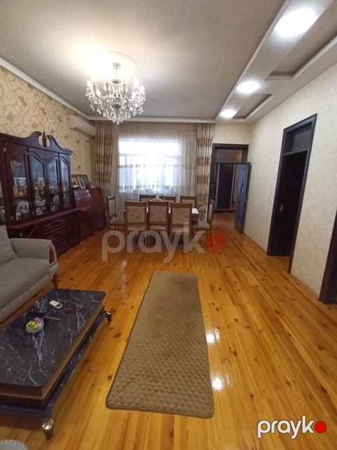 Satılır 6 otaqlı həyət evi/bağ evi 240 m² — Bakı