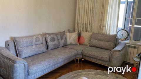 Künc divan — Bakı