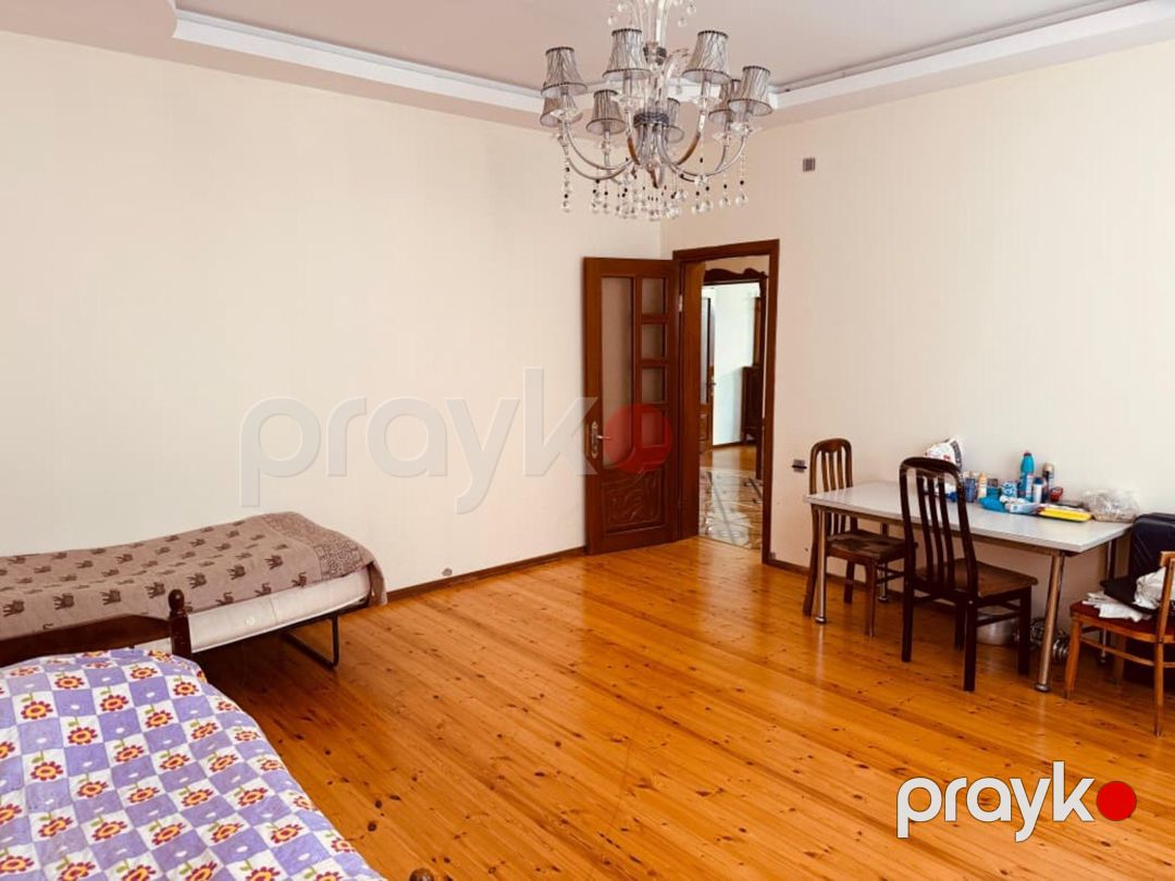 Satılır 6 otaqlı həyət evi/bağ evi 250 m² — Ev, villa, Bakı (9)