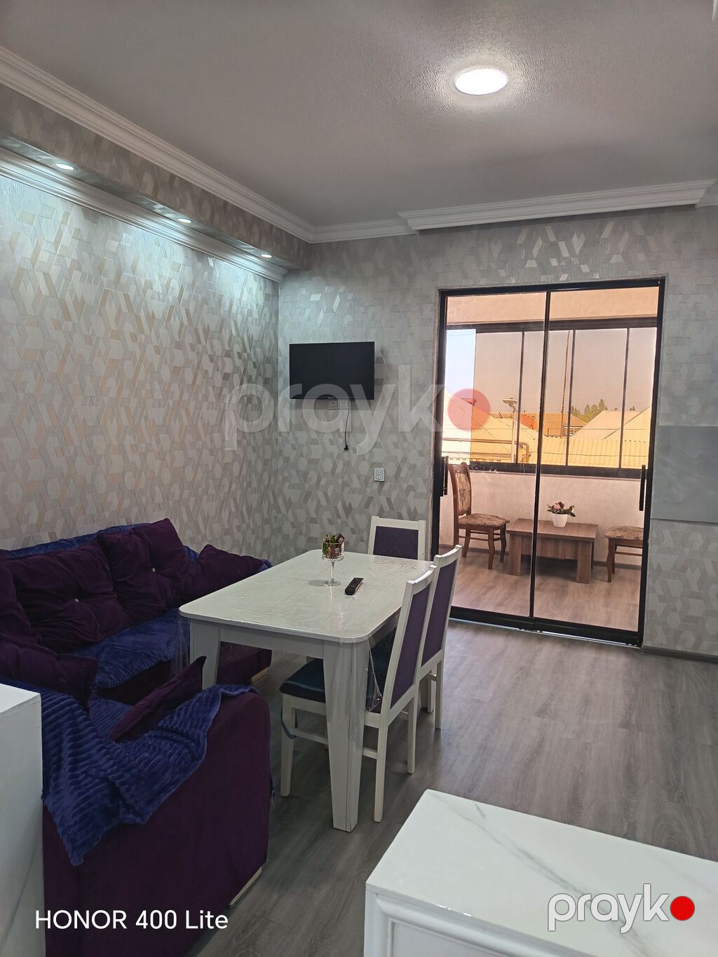 Həyət evi təzə təmirlidir və Regional kollecin, həmçinin 41 nömrəli — Nərdivanlar, Gəncə (4)