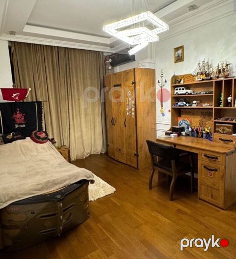 Çilekden pirat genç oda Desti satılır 550 manata. Matras var — Bakı