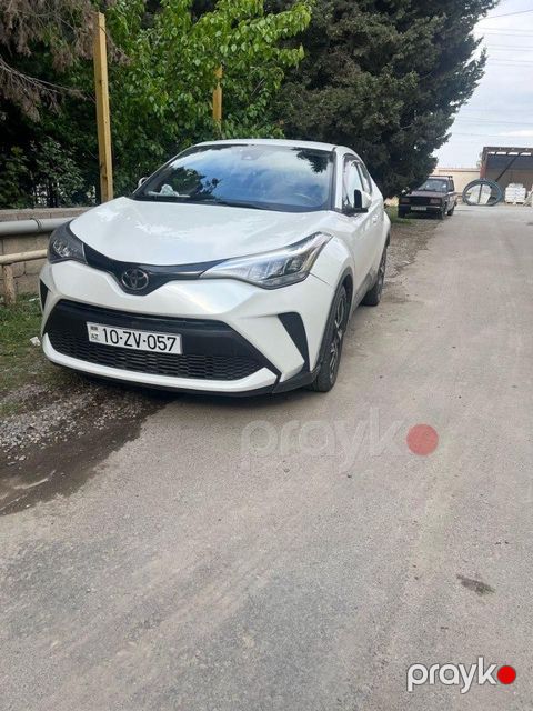 Toyota C-HR, 2.0 L, 2020 il, 101 000 km — Bakı