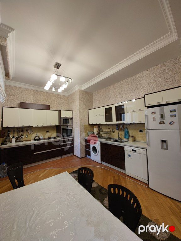 Satılır 9 otaqlı həyət evi/bağ evi 750 m² — Ev, villa, Bakı (10)