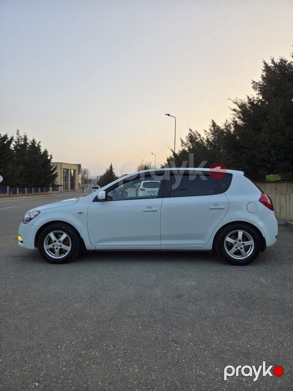 Kia Ceed, 1.4 L, 2011 il, 275 000 km — Avtomobillər, Quba (7)