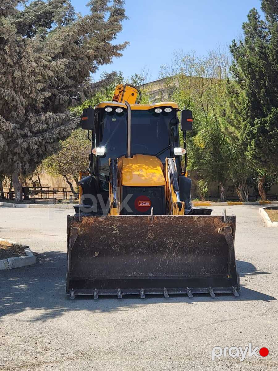 JCB, 2015 il, icarəsi — Avtomobil icarəsi, Bakı (2)