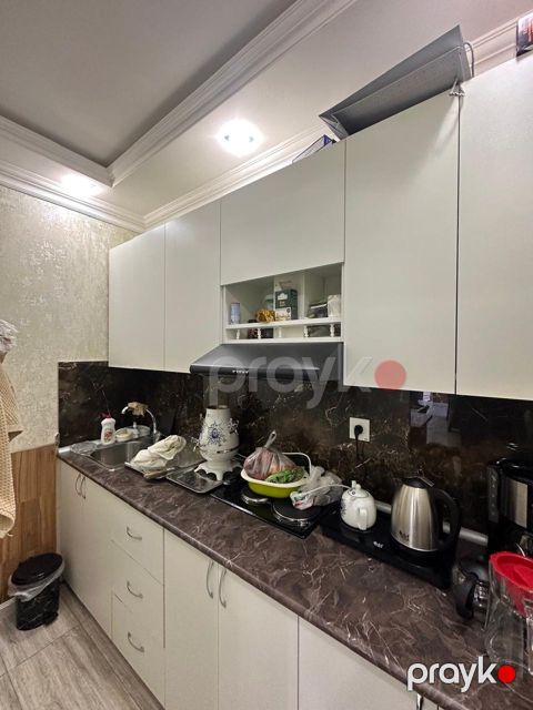 Satılır obyekt 1100 m² — Bakı