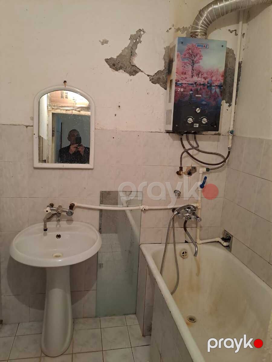 Satılır 2 otaqlı köhnə tikili 65 m² — Mənzil, Bakı (7)