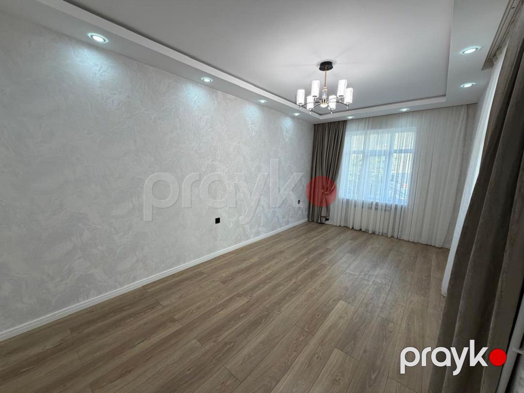Satılır 2 otaqlı köhnə tikili 65 m² — Mənzil, Bakı