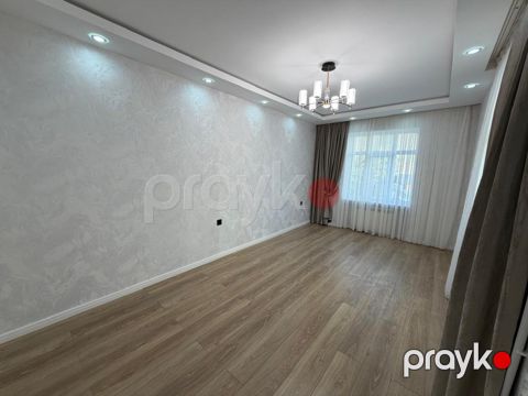 Satılır 2 otaqlı köhnə tikili 65 m² — Bakı