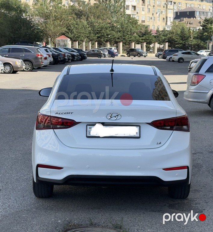 Hyundai Accent, 1.6 L, 2018 il, 158 300 km — Avtomobillər, Bakı (9)