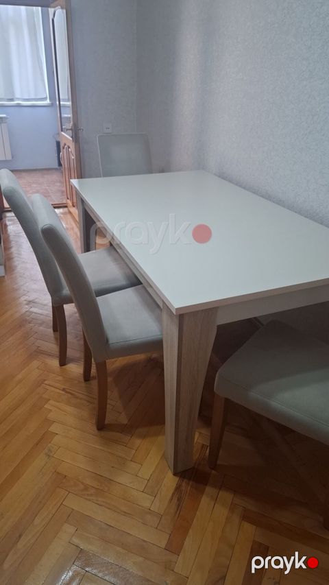Masa desti 350azn Masa 6eded stulu ilə satilir Masanin olcusu — Qobu