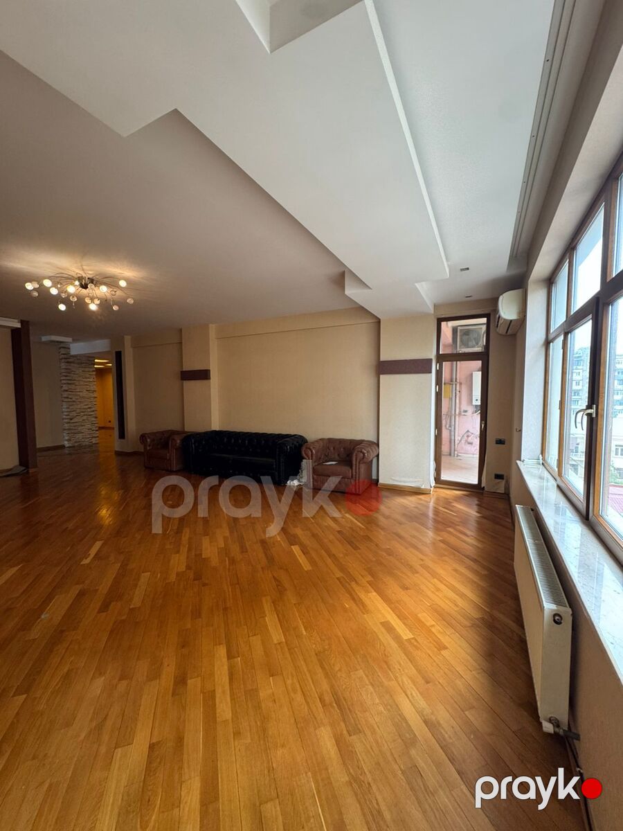 Satılır 4 otaqlı yeni tikili 230 m² — Mənzil, Bakı (8)