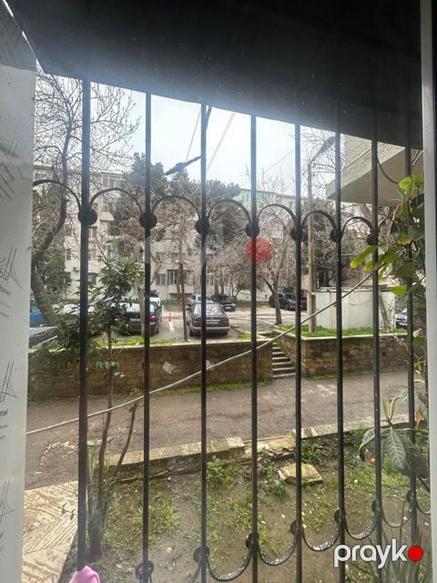 İcarəyə verilir 2 otaqlı köhnə tikili 50 m²