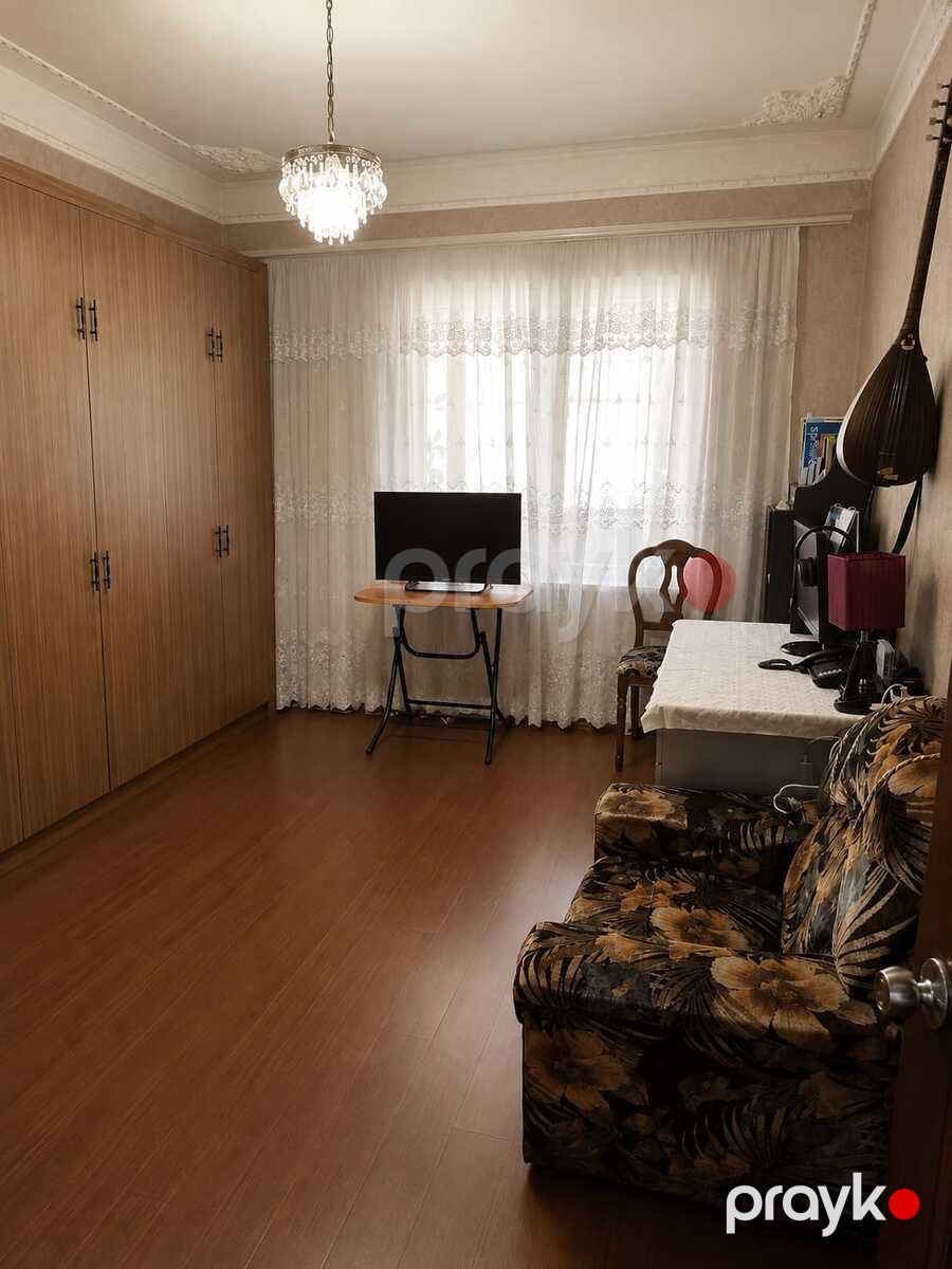 Satılır 4 otaqlı köhnə tikili 85 m² — Mənzil, Bakı (5)