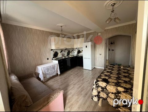 İcarəyə verilir 4 otaqlı köhnə tikili 100 m² — Bakı