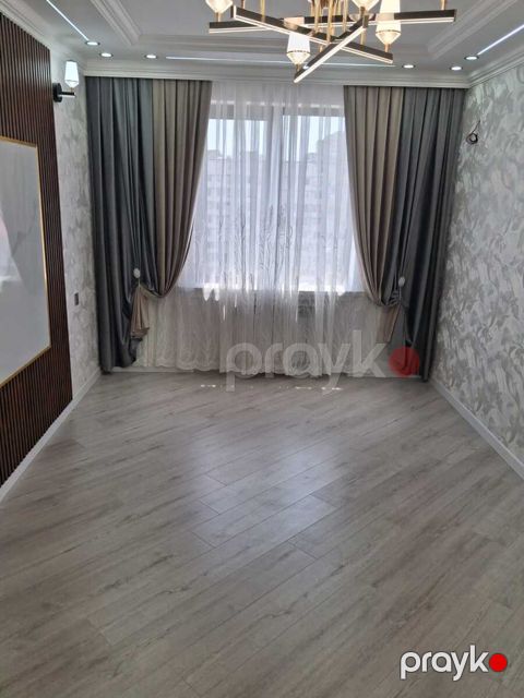 Satılır 3 otaqlı köhnə tikili 85 m² — Bakı