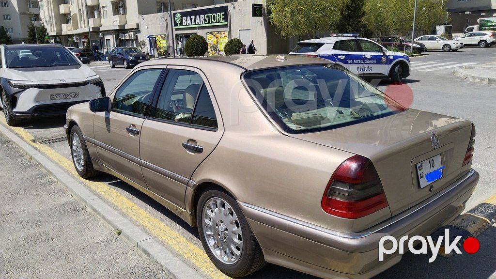 Mercedes C 230, 2.3 L, 2000 il, 317 000 km — Avtomobillər, Bakı (4)