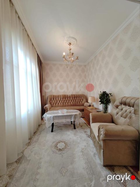 Satılır 2 otaqlı köhnə tikili 45 m² — Bakı
