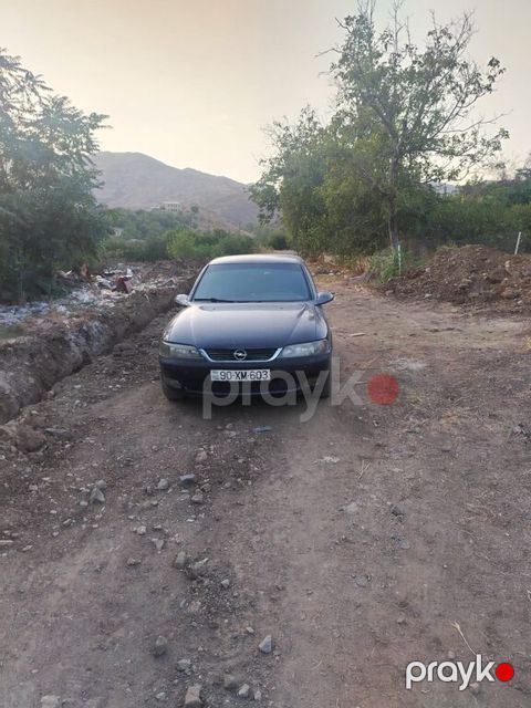 Opel Vectra, 2.0 L, 1997 il, 273 000 km — Şəki