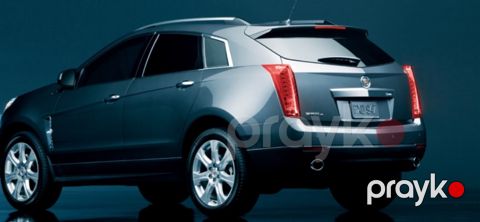 "Cadillac SRX" stop işıqları — Bakı