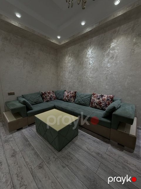 İşlənmiş, Künc divan, Qonaq otağı üçün, Açılmayan — Qobu