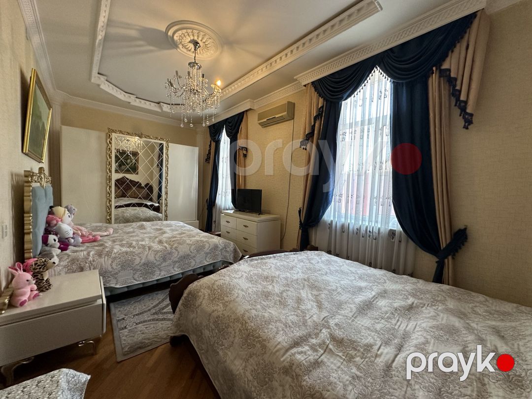 Satılır 6 otaqlı həyət evi/bağ evi 300 m² — Ev, villa, Bakı (11)