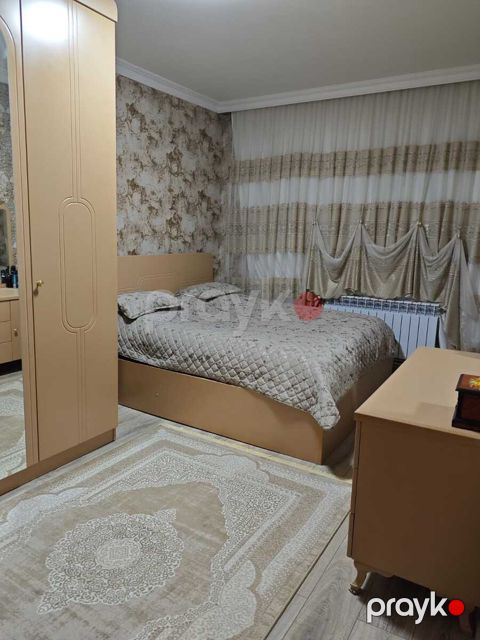 İcarəyə verilir 3 otaqlı köhnə tikili 65 m²