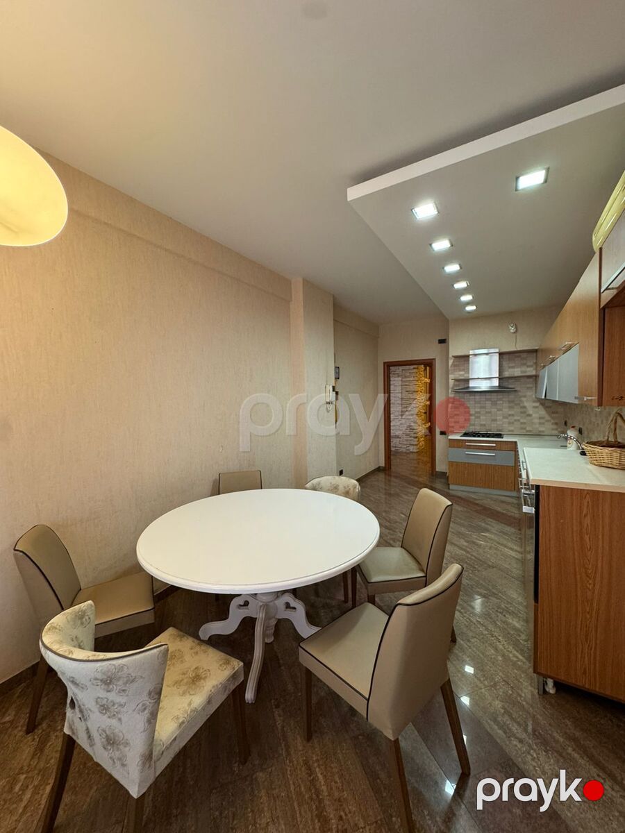 Satılır 4 otaqlı yeni tikili 230 m² — Mənzil, Bakı (7)