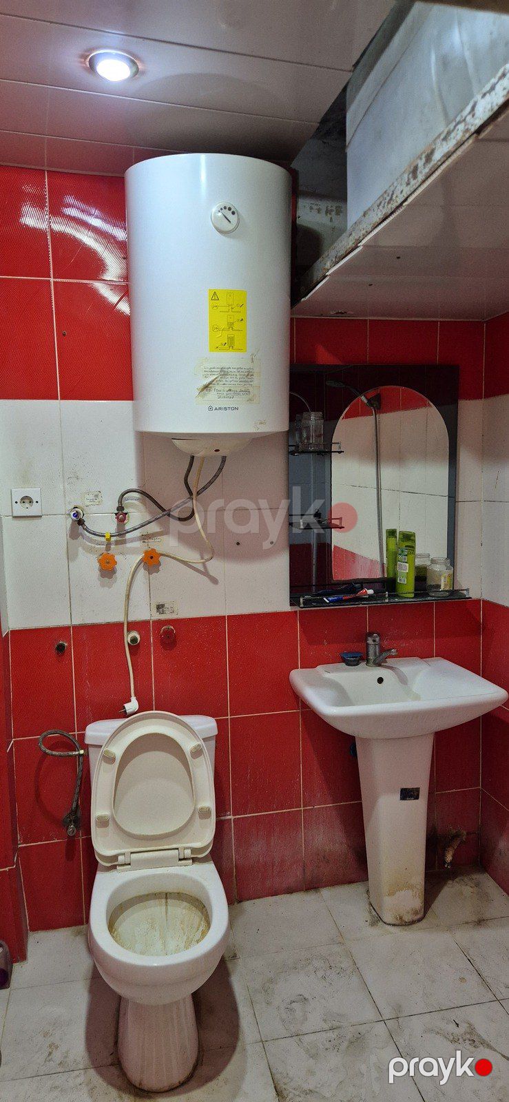 İcarəyə verilir 1 otaqlı köhnə tikili 36 m² — Mənzil, Bakı (2)