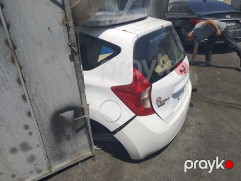 "Nissan Note" baqajı — Bakı