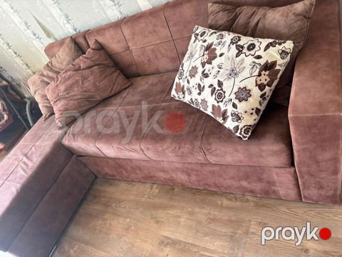 Kod 6434 Divan satilir 180 azn Açilir baza var Unvan Hovsan — Digah